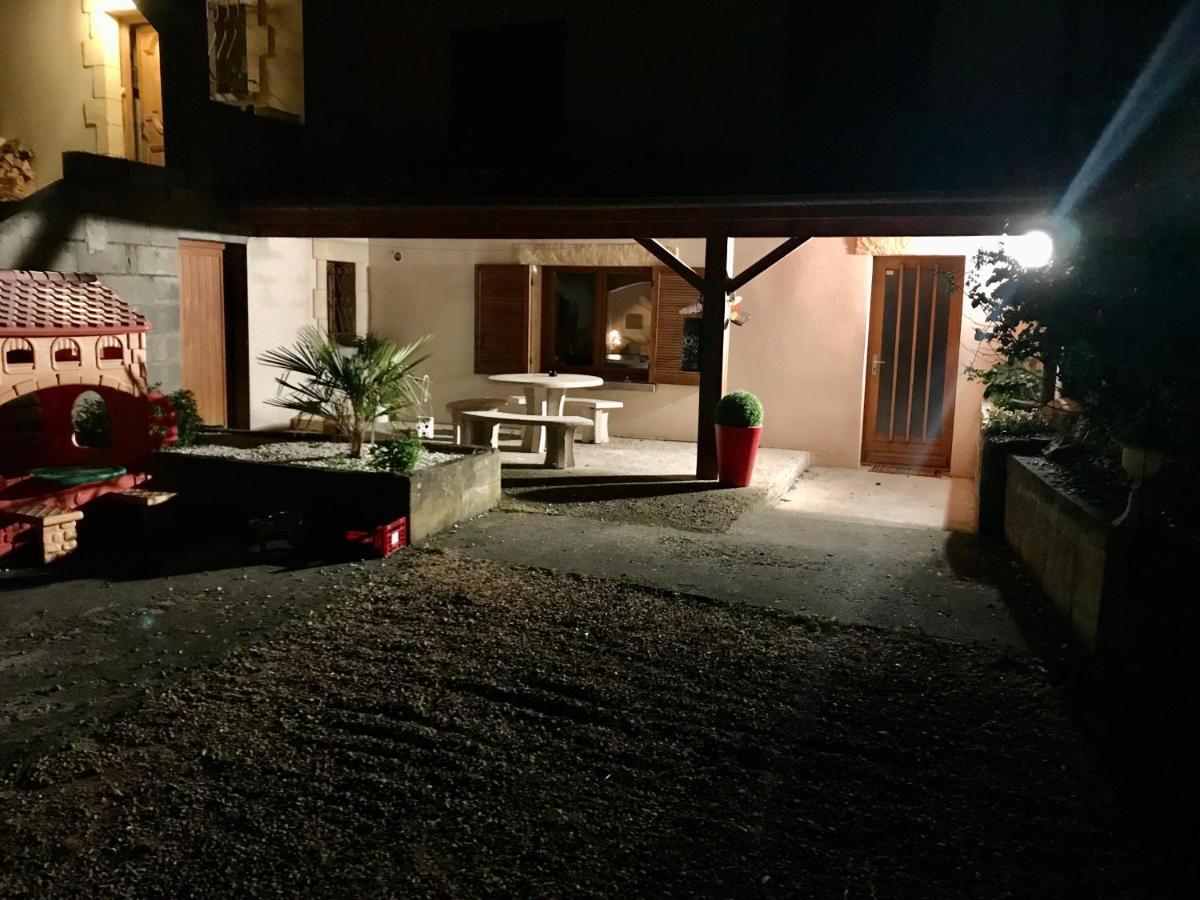 Spacieux Appartement 110M2 Avec Terrasse Privative Beauregard-Vendon Екстериор снимка